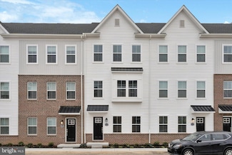 19 E Front St, Bridgeport, PA 19405