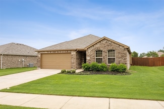 417 Highmeadow Dr, Aubrey, TX 76227