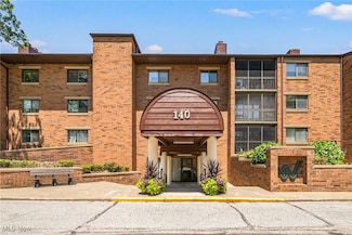 140 Fox Hollow Dr Unit 206, Cleveland, OH 44124