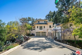 20433 Medley Ln, Topanga, CA 90290