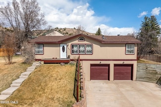150 River View Rd, Gypsum, CO 81637