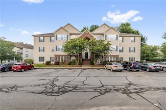 135 James Rd Unit 2C, High Point, NC 27265