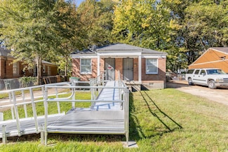 1677 Echles St, Memphis, TN 38111