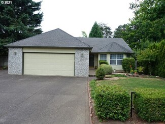 628 Sweet Cherry Ln, Independence, OR 97351