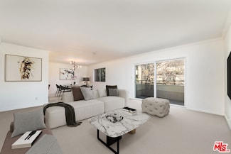 6716 Hillpark Dr Unit 406, Los Angeles, CA 90068