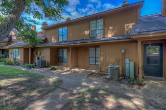 3241 Eastwood Dr, Shreveport, LA 71105