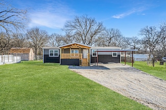 2013 Spring Ct, Azle, TX 76020