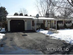 518 Parklane Dr, Utica, NY 13502
