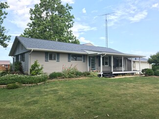 28633 N 200 East Rd, Ancona, IL 61311