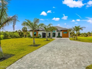 424 Shady Hollow Blvd W, Naples, FL 34120
