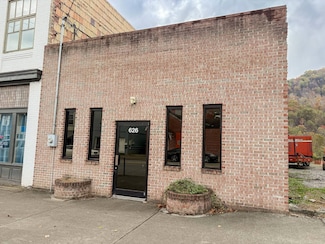 626 Elk St, Gassaway, WV 26624