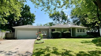 320 Theo Ave, Lansing, MI 48917