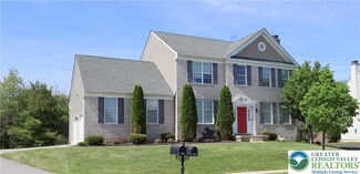 7385 Cedar Rd, MacUngie, PA 18062