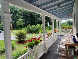 1860 E Main St, Mohegan Lake, NY 10547