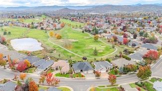 398 Robert Trent Jones Blvd, Eagle Point, OR 97524