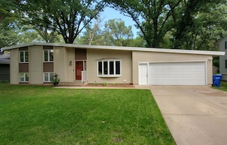715 N Park Place, Saint Cloud, MN 56301