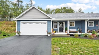 17 Turtle Ln Unit 17, Sterling, MA 01564