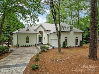 21404 Blakely Shores Dr, Cornelius, NC 28031