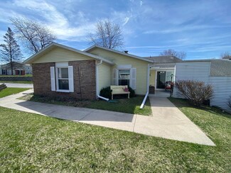 620 Woodbridge Ln, Freeport, IL 61032