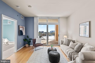 5750 Bou Ave Unit 1111, Rockville, MD 20852