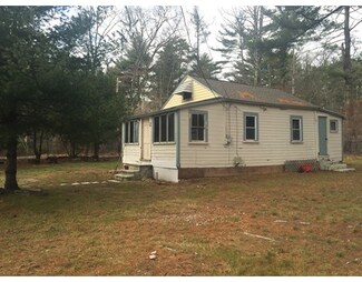 2 Leonard St, West Wareham, MA 02576