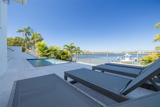 3418 Overlook Dr NE, Saint Petersburg, FL 33703