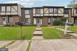 28 Romanoff Ct, Parkville, MD 21234