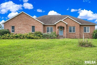 1329 1300th St, Lincoln, IL 62656