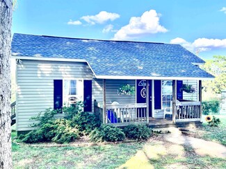 14 5th St, Inman, SC 29349