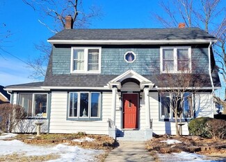 1032 Sumner Ave, Springfield, MA 01118