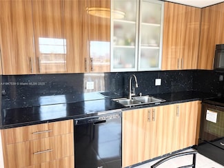 219 NE 14th Ave Unit 401, Hallandale Beach, FL 33009