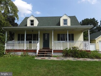 48 Robbinsville Edinburg Rd, Trenton, NJ 08691