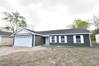 1022 E 8th St, Fowler, IN 47944
