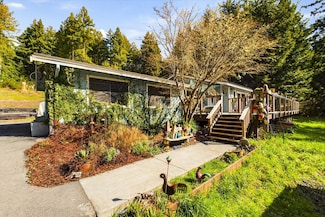 149 Hilltop Ln, Blue Lake, CA 95525