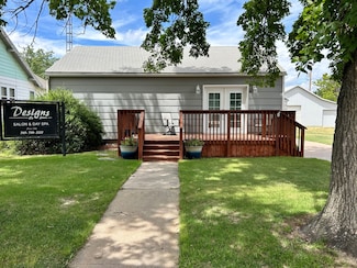 120 W 2nd St, Bird City, KS 67731