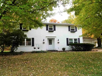 3030 Rockwood Dr, Fort Wayne, IN 46815