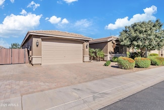 78 W White Oak Ave, San Tan Valley, AZ 85140