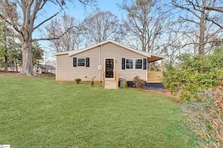 107 Bailey Cir, Clinton, SC 29325