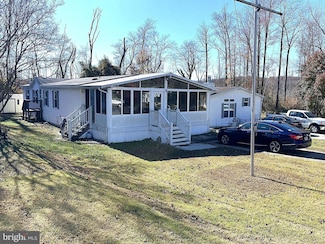 148 1st St, Lothian, MD 20711