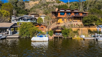 2106 E Lakeshore Dr, Agoura Hills, CA 91301