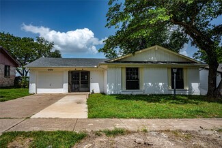 6455 Palm Island St, Dallas, TX 75241