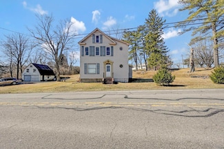 2233 Chipperfield Dr, Stroudsburg, PA 18360