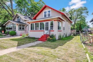 204 S West Ave, Waukesha, WI 53186