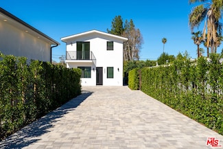 23247 Calvert St, Los Angeles, CA 91367