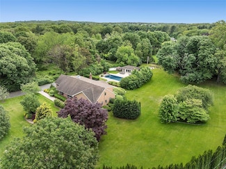 80 Woodlea Rd, Syosset, NY 11791