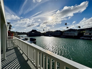 369 Opihikao Place Unit 352, Honolulu, HI 96825