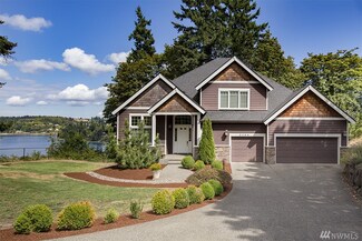 2104 Jackson Dr, Bremerton, WA 98312
