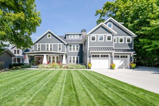 7881 Lakewood Dr, Coloma, MI 49038