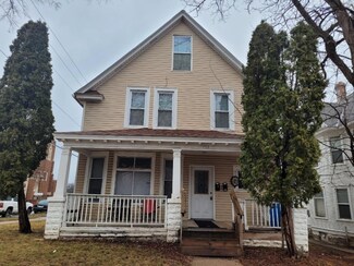 701 Jessamine Ave E, Saint Paul, MN 55106