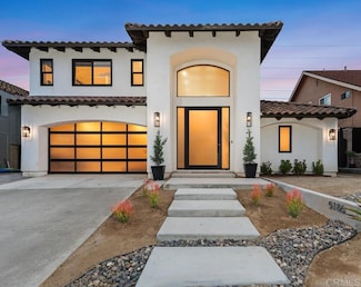 5186 Maynard St, San Diego, CA 92122